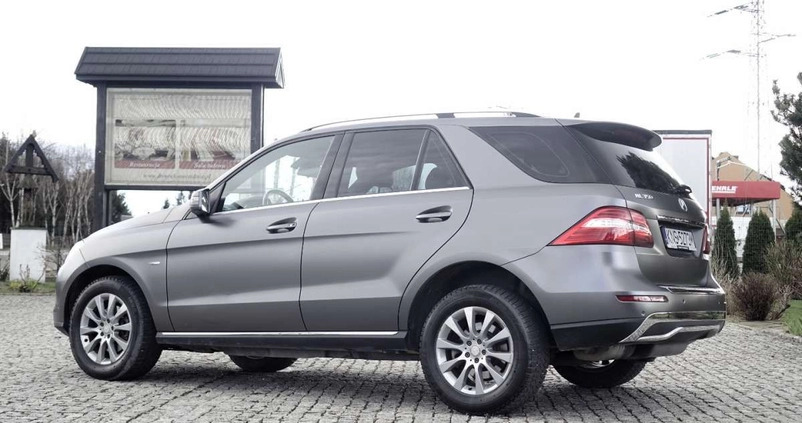 Mercedes-Benz ML cena 75700 przebieg: 228000, rok produkcji 2012 z Otmuchów małe 781